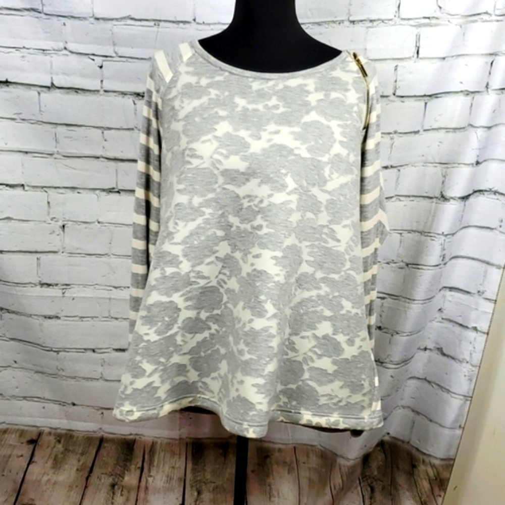 Lane Bryant sweater stripes back Size 18/20